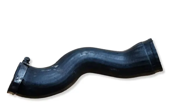Volvo V70 Intercooler hose/pipe 30680218
