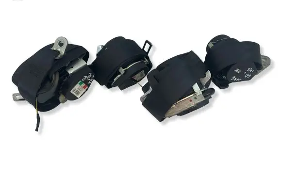 Volkswagen Golf VI Set of seat belts 1K6857805AA