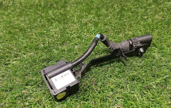 Audi A8 S8 D3 4E Air suspension front height level sensor 4E0616575J 4E0907651G
