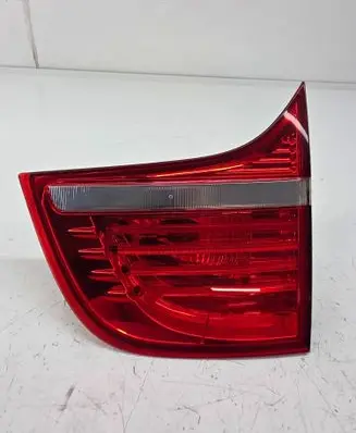 Tailgate rear/tail lights