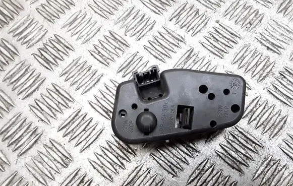 BMW 3 E46 Tail light bulb cover holder 8374810