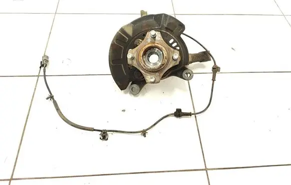 Suzuki Baleno IV Front wheel hub