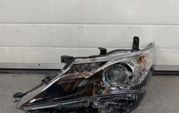 Toyota Auris E180 Headlight/headlamp 8115002E40 89906417