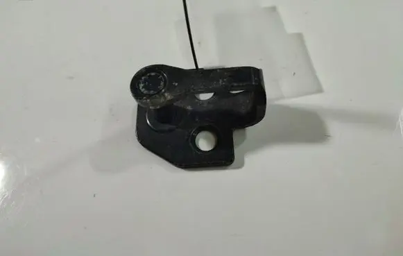 Jaguar X-Type Front door lock loop/hook striker 