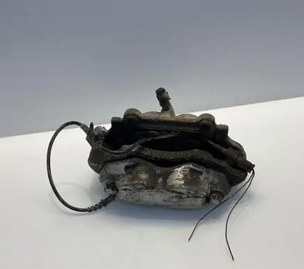 Mercedes-Benz CLS C219 Front brake caliper A0044201083 0044201083