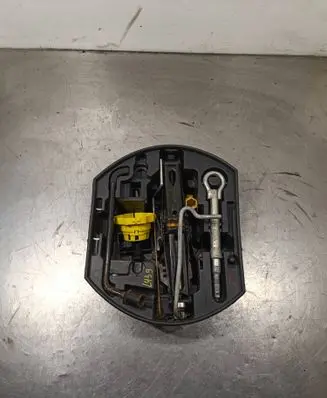 Peugeot 3008 I Tool set 
