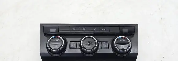 Skoda Superb B8 (3V) Climate control unit 3V0907044AQ 901560470006 B00015849