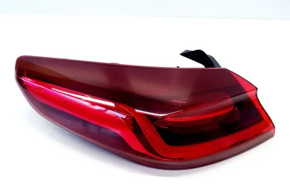 KIA Xceed Rear/tail lights 92401J7300