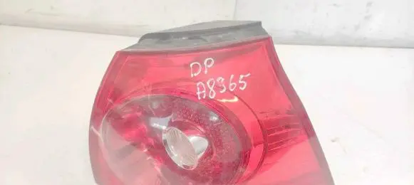 Volkswagen Golf V Rear/tail lights 1K6945096E 028490202B