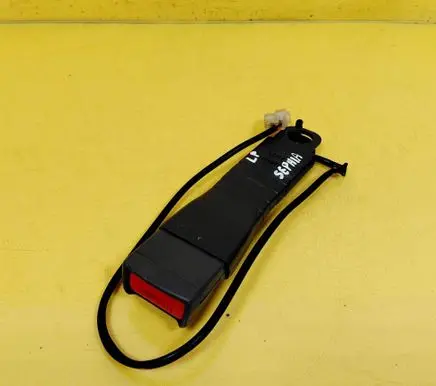KIA Sephia Front seatbelt buckle 