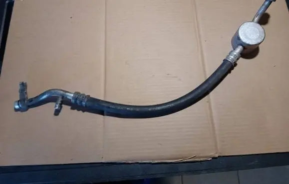 Suzuki Grand Vitara II Air conditioning (A/C) pipe/hose