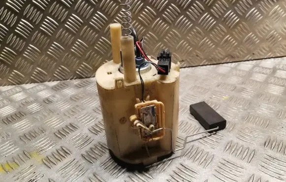 Mercedes-Benz CLK A209 C209 In-tank fuel pump