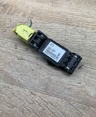 Mazda 5 Airbag deployment crash/impact sensor C23557KC0