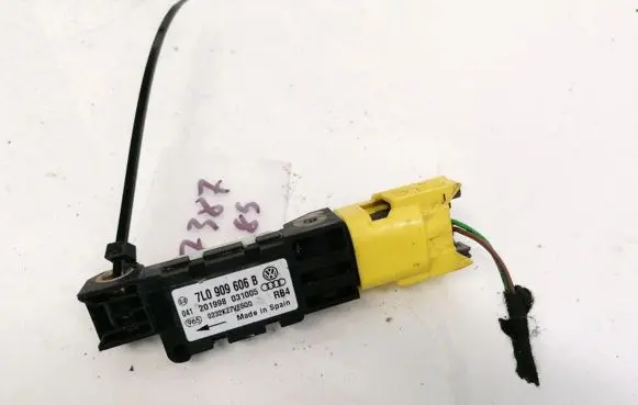 Porsche Cayenne (9PA) Airbag deployment crash/impact sensor 7L0909606B