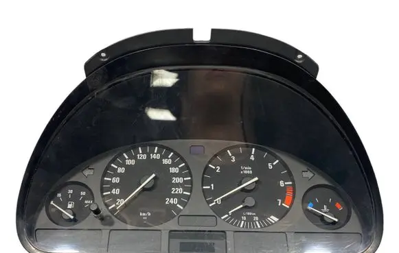 BMW 5 E39 Speedometer (instrument cluster) 8375900 62118375900
