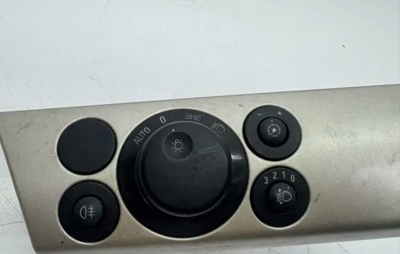 Opel Astra H Light switch 13100132 0288 04063021