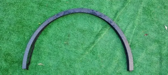 Tesla Model Y Front arch trim 1683859-00-A 168386300