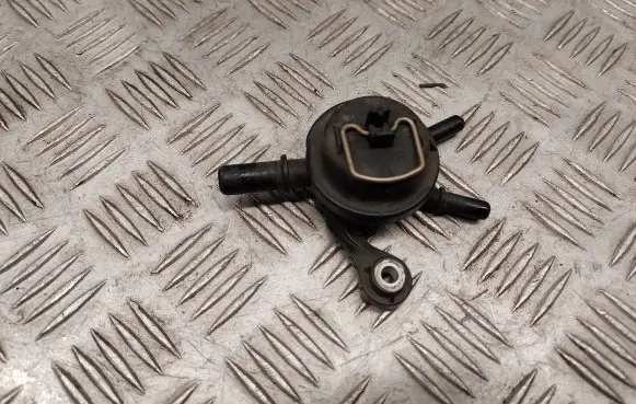 Porsche Panamera (970) Coolant heater control valve 7P5121671
