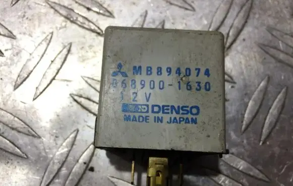 Mitsubishi Space Runner Other relay mb894074 068900-1630