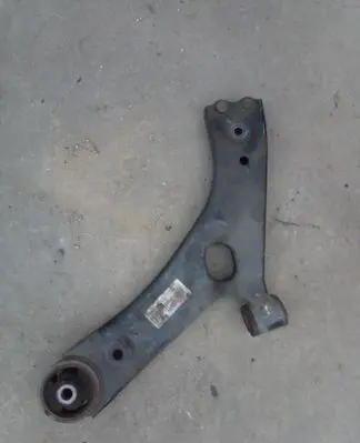 KIA Sportage Front lower control arm/wishbone 545002Y500