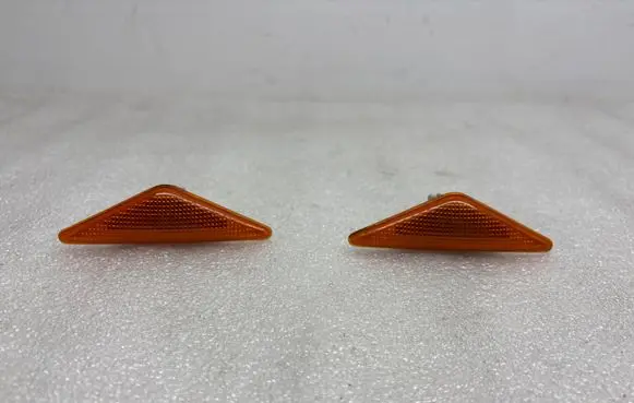 Ford Focus Front fender indicator light XS4H3K354A
