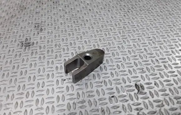 Mercedes-Benz Sprinter W901 W902 W903 W904 Fuel Injector clamp holder