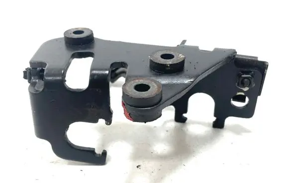 KIA Carens II Gear shift cable bracket 