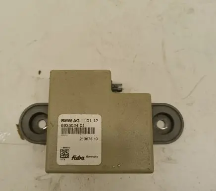 BMW 5 F10 F11 Antenna control unit 693502401