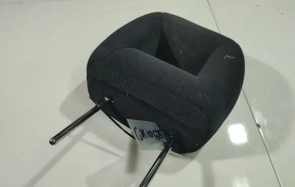 Honda FR-V Front seat headrest 
