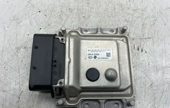 KIA Sportage Adblue control unit 296102U500