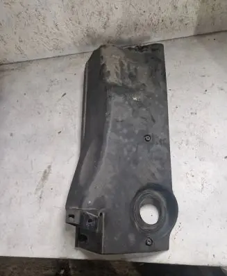 BMW 5 E39 Air filter box cover 137122474430