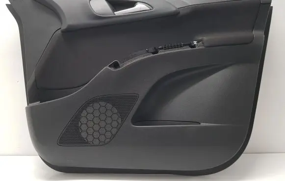 Opel Meriva B Front door card panel trim 13313026 466229783