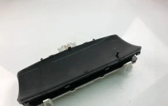 Toyota Corolla E120 E130 Speedometer (instrument cluster) 8380012E10