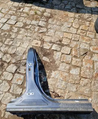 Ford Puma Pillar (middle) DG8965