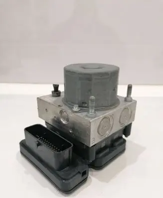 Mercedes-Benz A W176 ABS Pump A0084317512