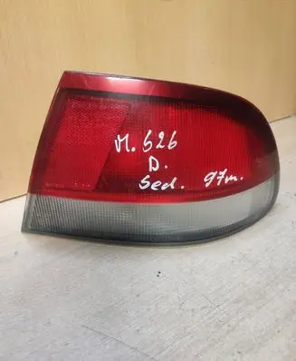 Mazda 626 Rear/tail lights Y0431395