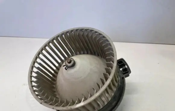 Honda CR-V Heater fan/blower 1940007095