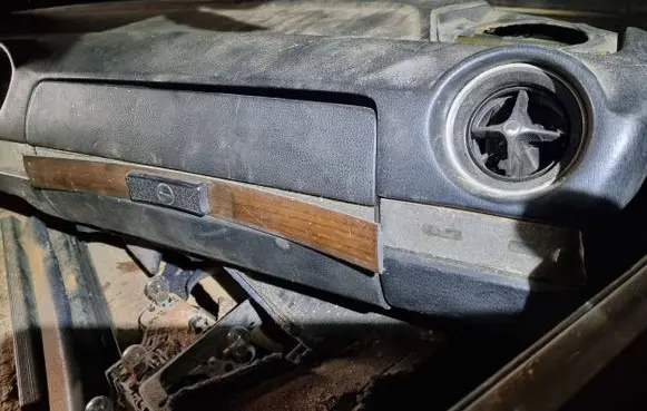 Mercedes-Benz W123 Dashboard