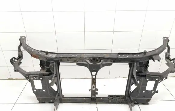 Hyundai i30 Radiator support slam panel 641012LXXX