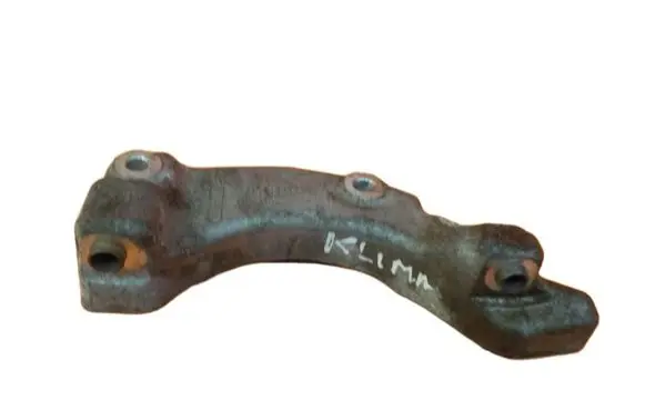 Volvo S60 Engine mounting bracket 31401869