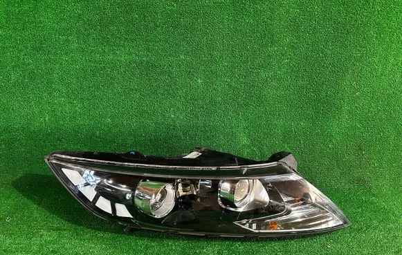 KIA Optima Headlight/headlamp 921022T421