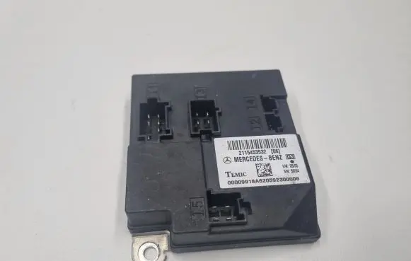 Mercedes-Benz E W211 Comfort/convenience module A2115453532 2115453532
