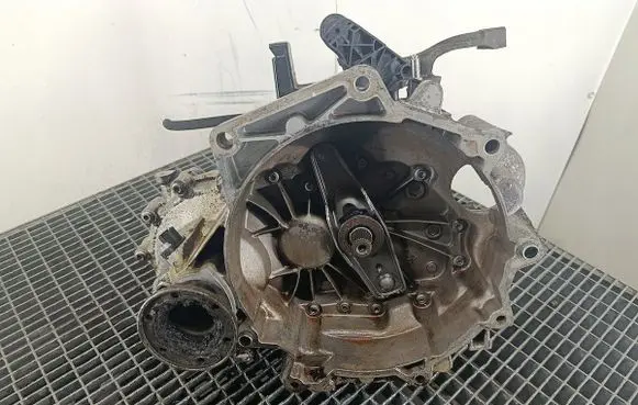 Volkswagen Polo IV 9N3 Manual 5 speed gearbox JHG