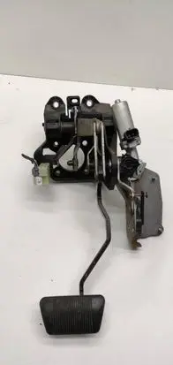 Chrysler Grand Voyager V Brake pedal 1060354 P04721923ae