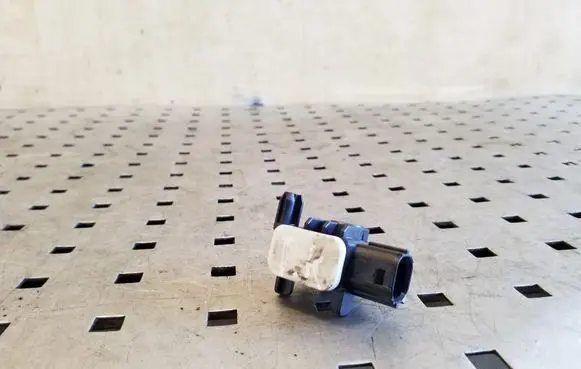 Nissan Juke I F15 Airbag deployment crash/impact sensor 988301EA0A