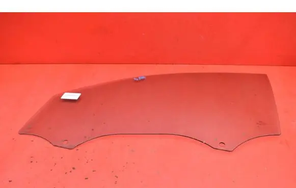 Audi Q3 8U Front door window glass four-door 