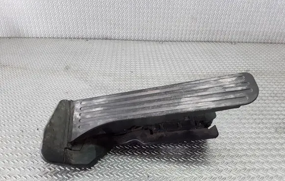 Skoda Octavia Mk2 (1Z) Accelerator throttle pedal 1K2721503M