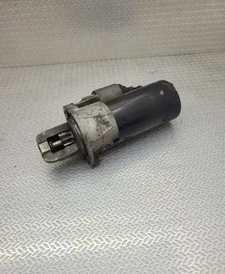 Mercedes-Benz CLS C218 X218 Starter motor
