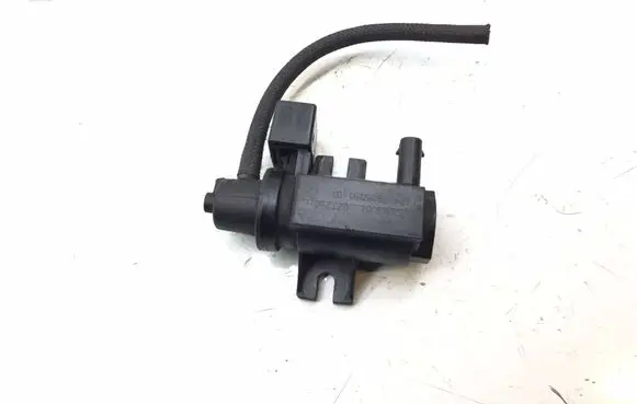 BMW 5 E60 E61 Turbo solenoid valve 7805391 K3173 70206301