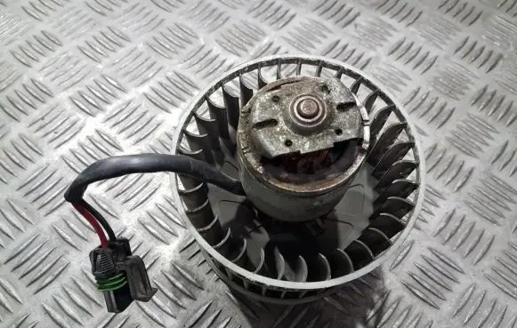 Renault Espace III Heater fan/blower 0130063506